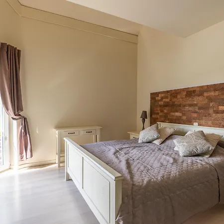 Holiday home Ardennes Family Lodge, Family House 13 Guests With Garden & Sauna