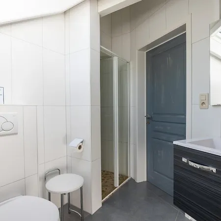 Ardennes Family Lodge, Family House 13 Guests With Garden & Sauna Holiday home *