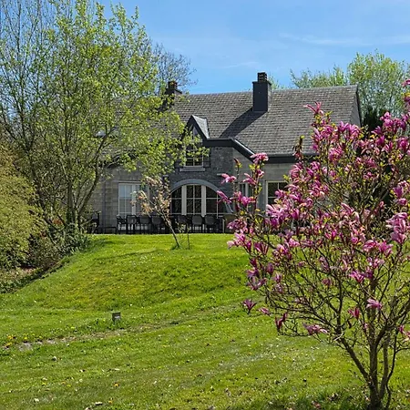 Ardennes Family Lodge, Family House 13 Guests With Garden & Sauna Hébergement de vacances *