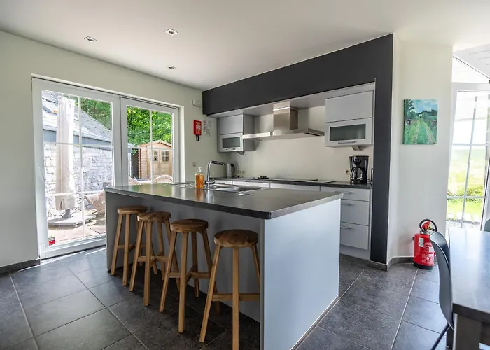 Ardennes Family Lodge, Family House 13 Guests With Garden & Sauna Holiday home *