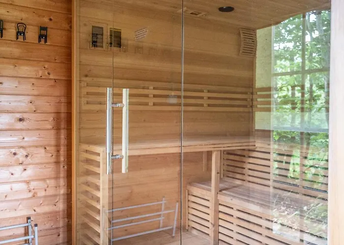 Ardennes Family Lodge, Family House 13 Guests With Garden & Sauna Holiday home Libin